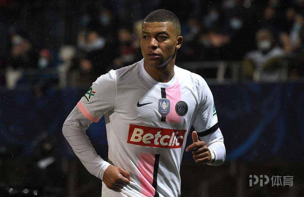 塞维利亚内部会议纪要流出:今晨迎来里程碑,法国杯使命明确,赛季目标并未改变 塞维利亚内部会议纪要流出:今晨迎来里程碑,法国杯使命明确,赛季目标并未改变